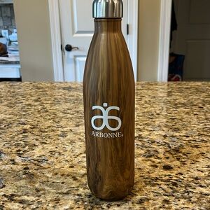 Arbonne insulated drink container